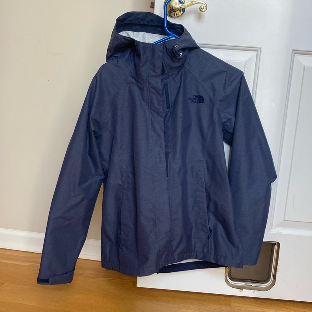 North Face shell never worn women’s medium